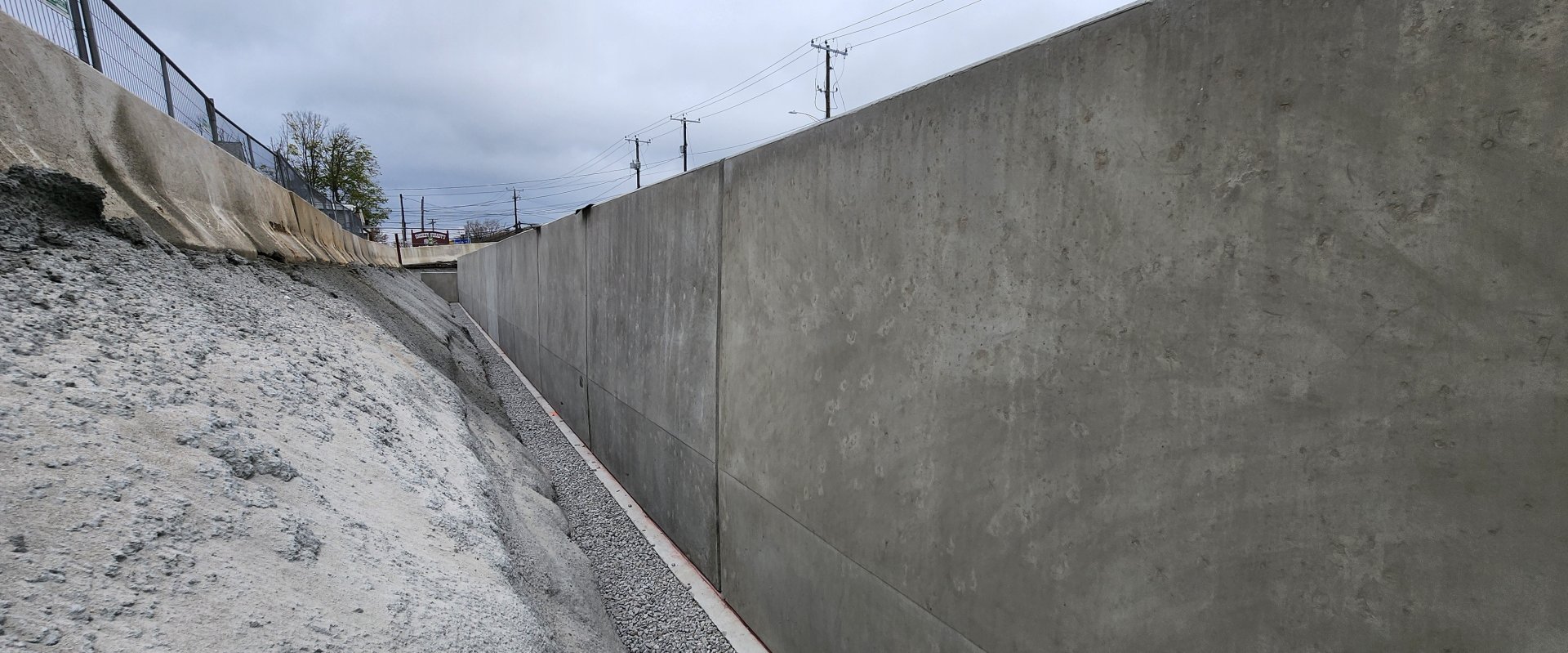 Retaining Wall 117 - DoubleWal West Side